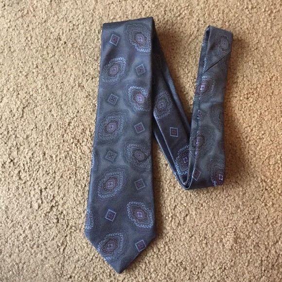 DAVID DONAHUE Medallion Print SILK TIE *Handmade* - Picture 7 of 7
